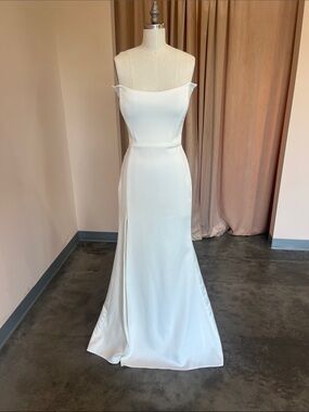Louvienne ‘Blaine’ Gown